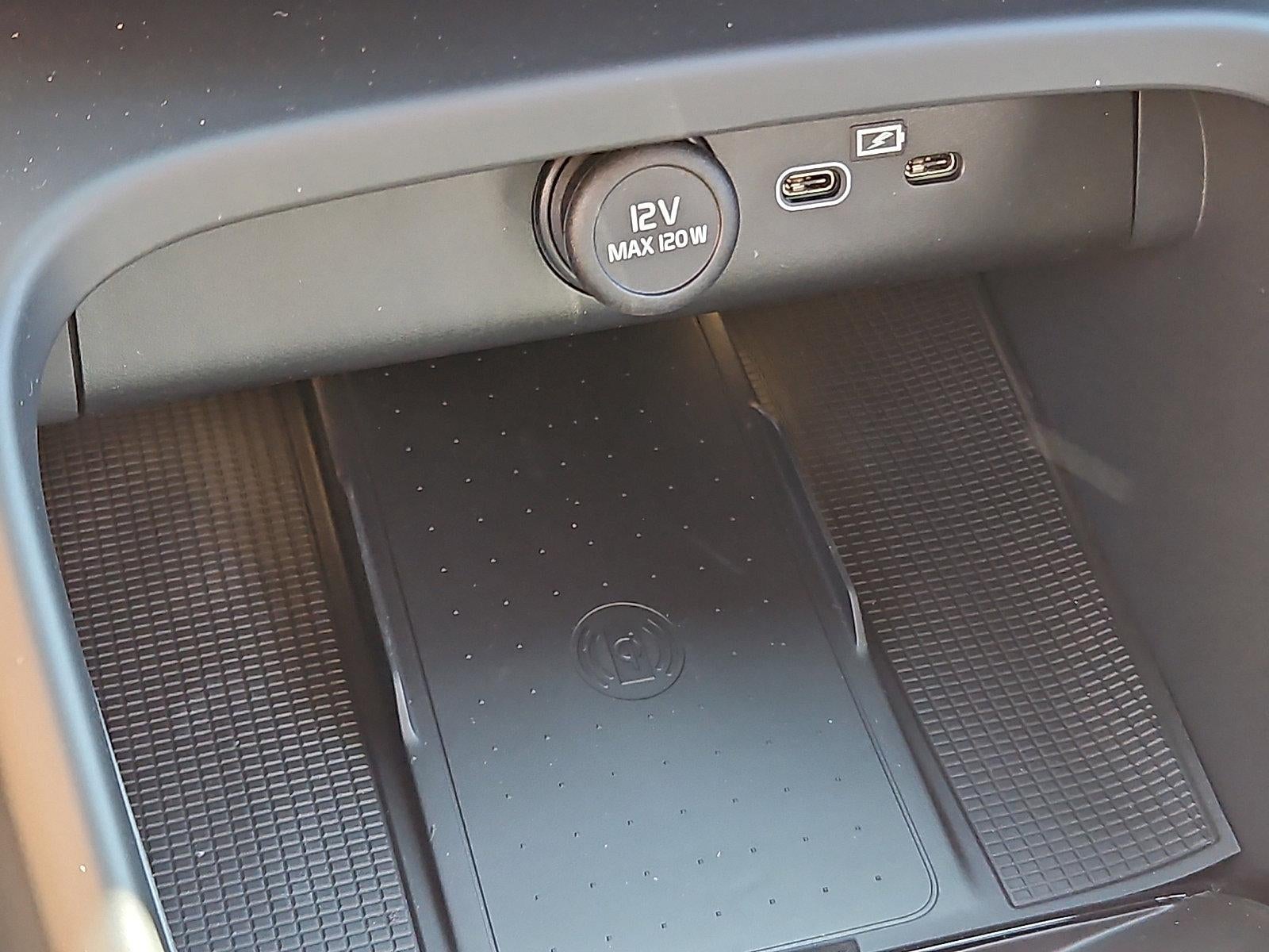 2026 Volvo XC40 B5 AWD Plus