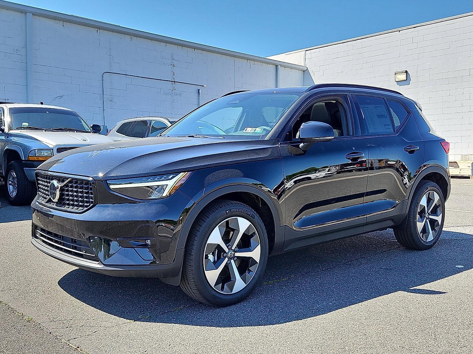 2026 Volvo XC40 B5 AWD Plus