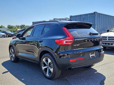 2026 Volvo XC40 B5 AWD Plus