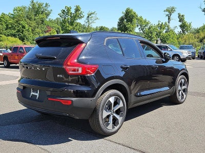2026 Volvo XC40 B5 AWD Plus