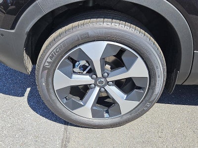 2026 Volvo XC40 B5 AWD Plus