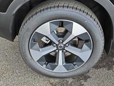 2026 Volvo XC40 B5 AWD Plus
