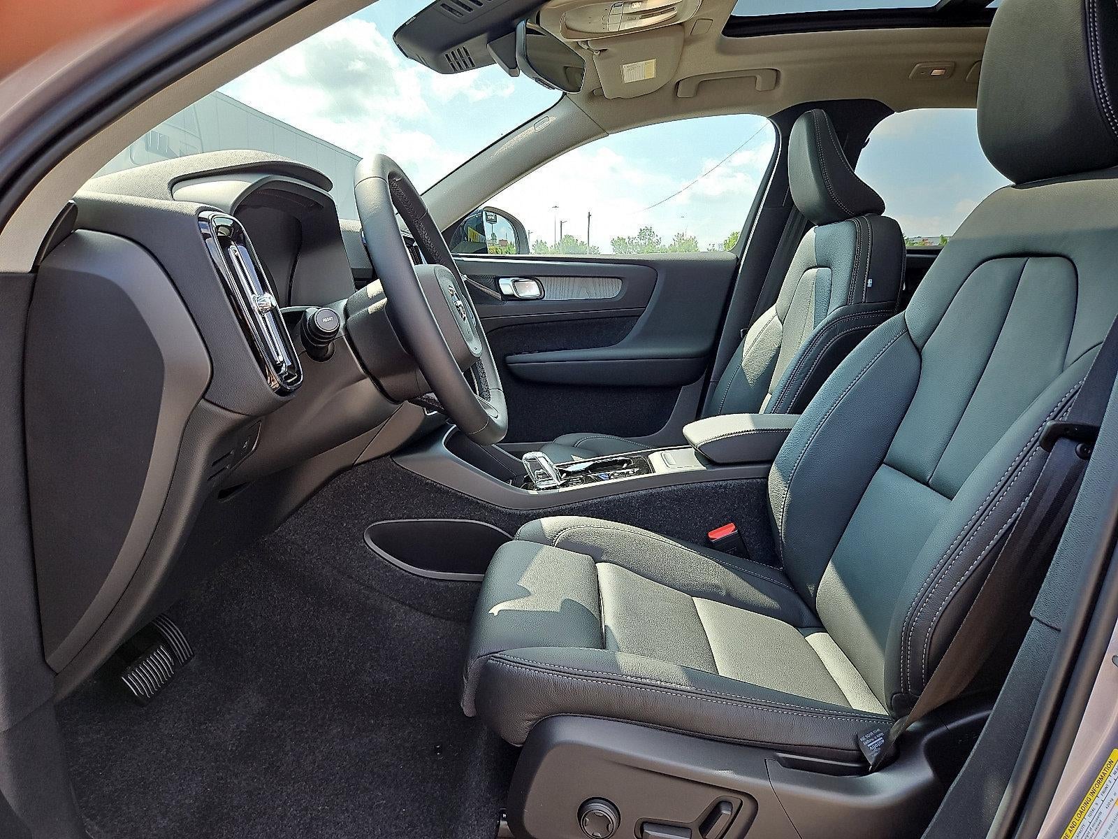 2026 Volvo XC40 B5 AWD Plus