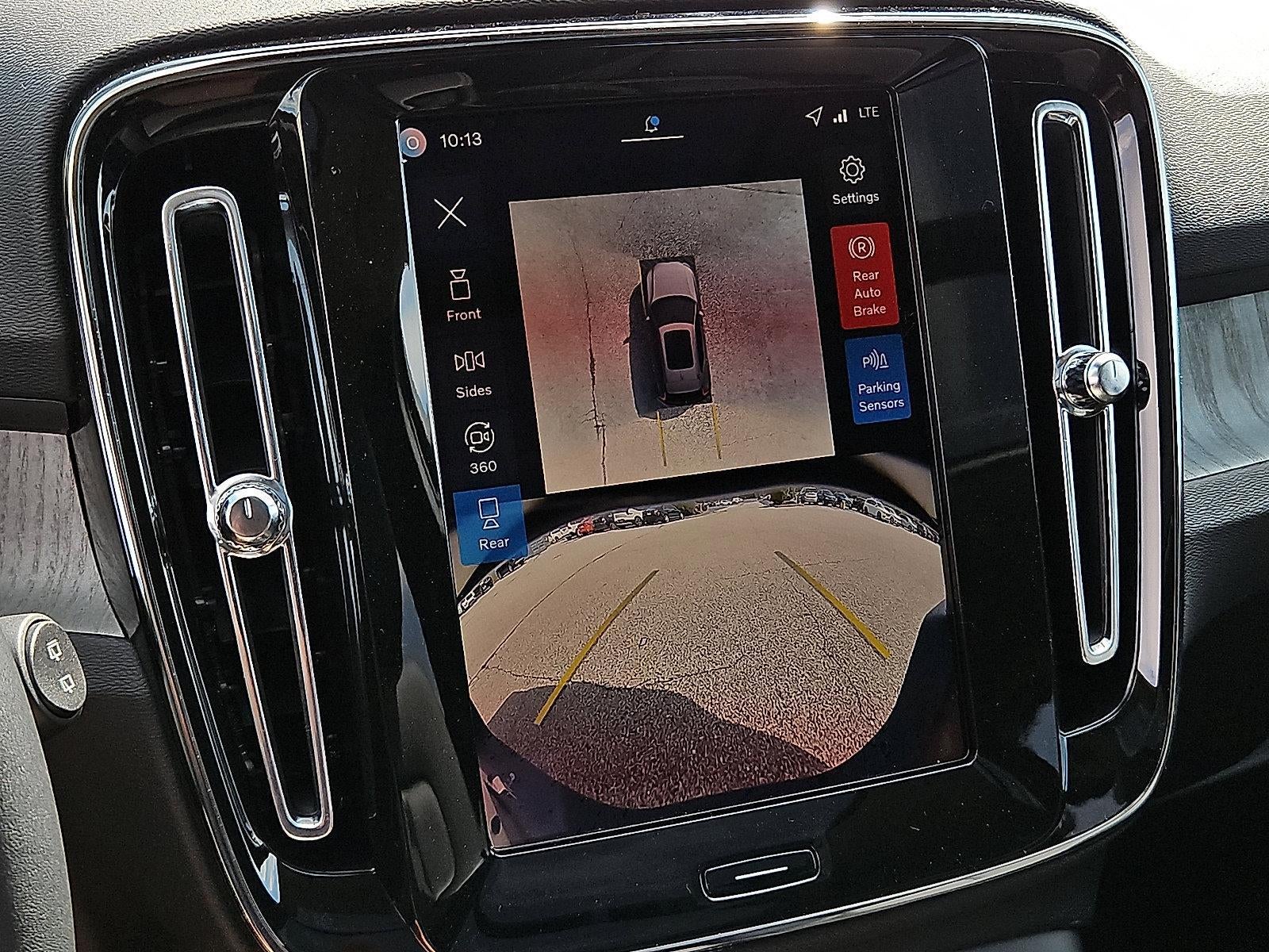 2026 Volvo XC40 B5 AWD Plus