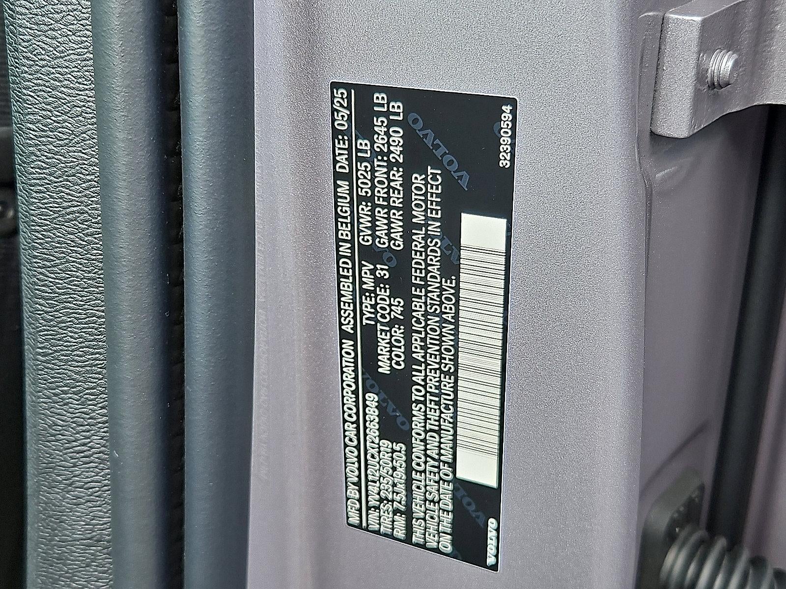 2026 Volvo XC40 B5 AWD Plus