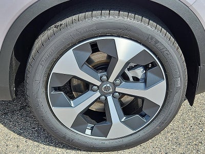 2026 Volvo XC40 B5 AWD Plus