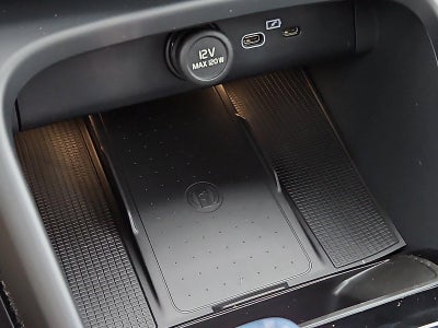 2026 Volvo XC40 B5 AWD Plus