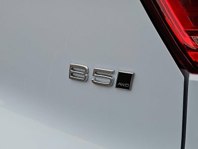 2026 Volvo XC40 B5 AWD Plus