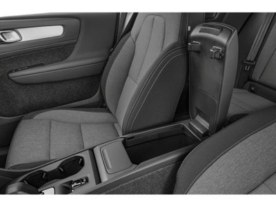 2026 Volvo XC40 B5 AWD Plus
