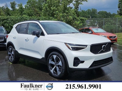 2026 Volvo XC40 B5 AWD Plus