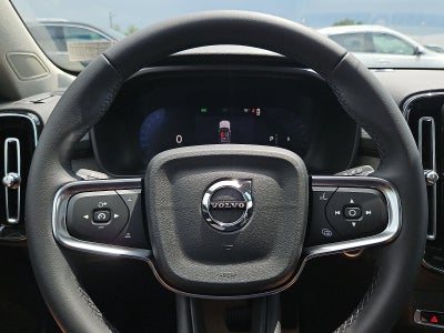 2026 Volvo XC40 B5 AWD Plus