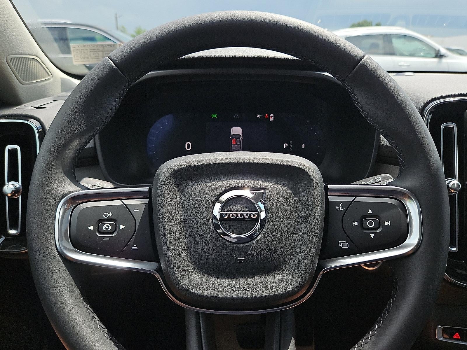 2026 Volvo XC40 B5 AWD Plus