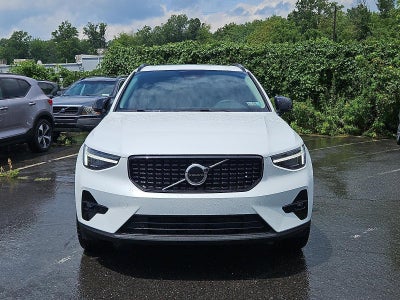 2026 Volvo XC40 B5 AWD Plus