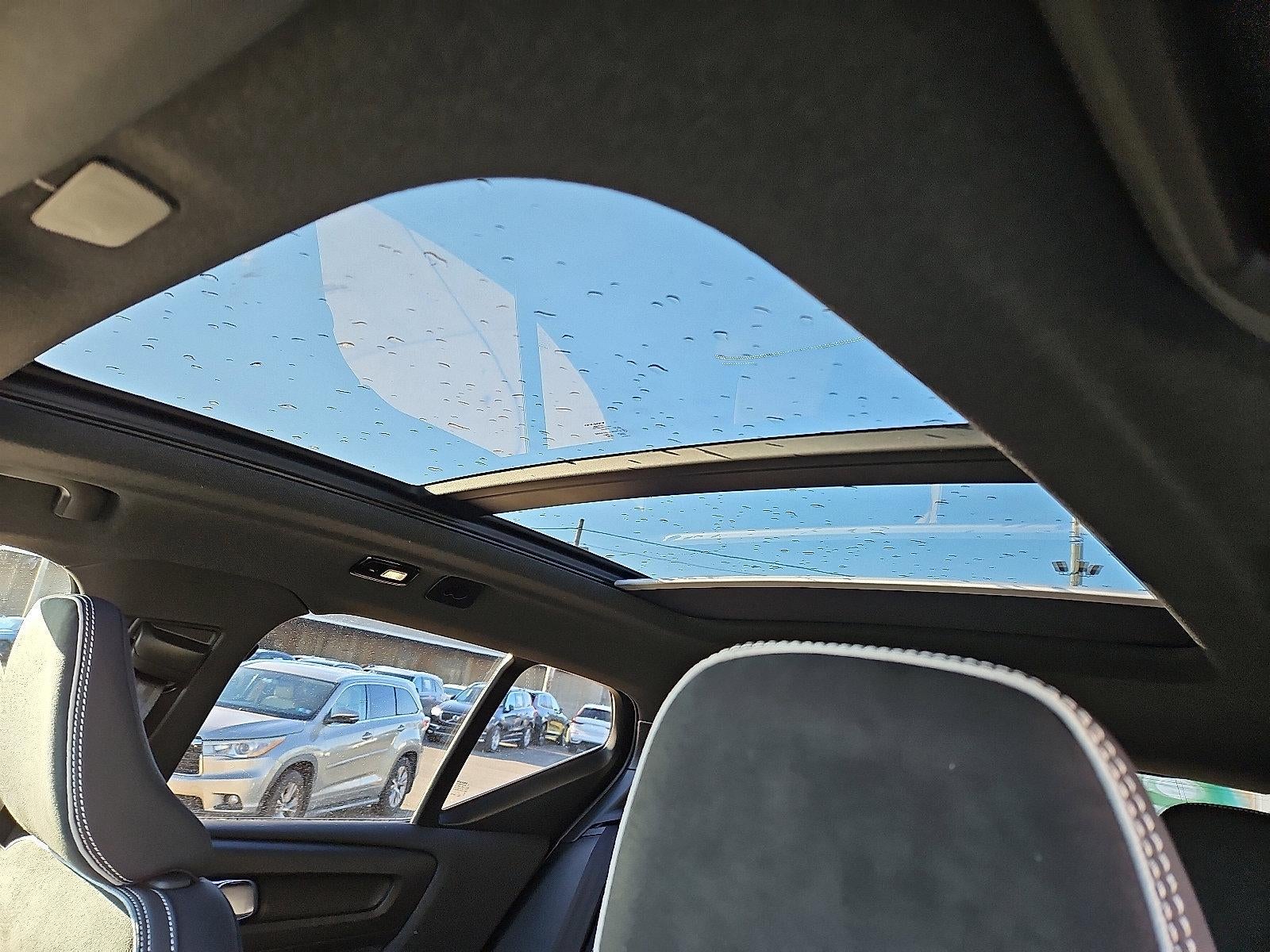 2026 Volvo XC40 B5 AWD Ultra Black Edition