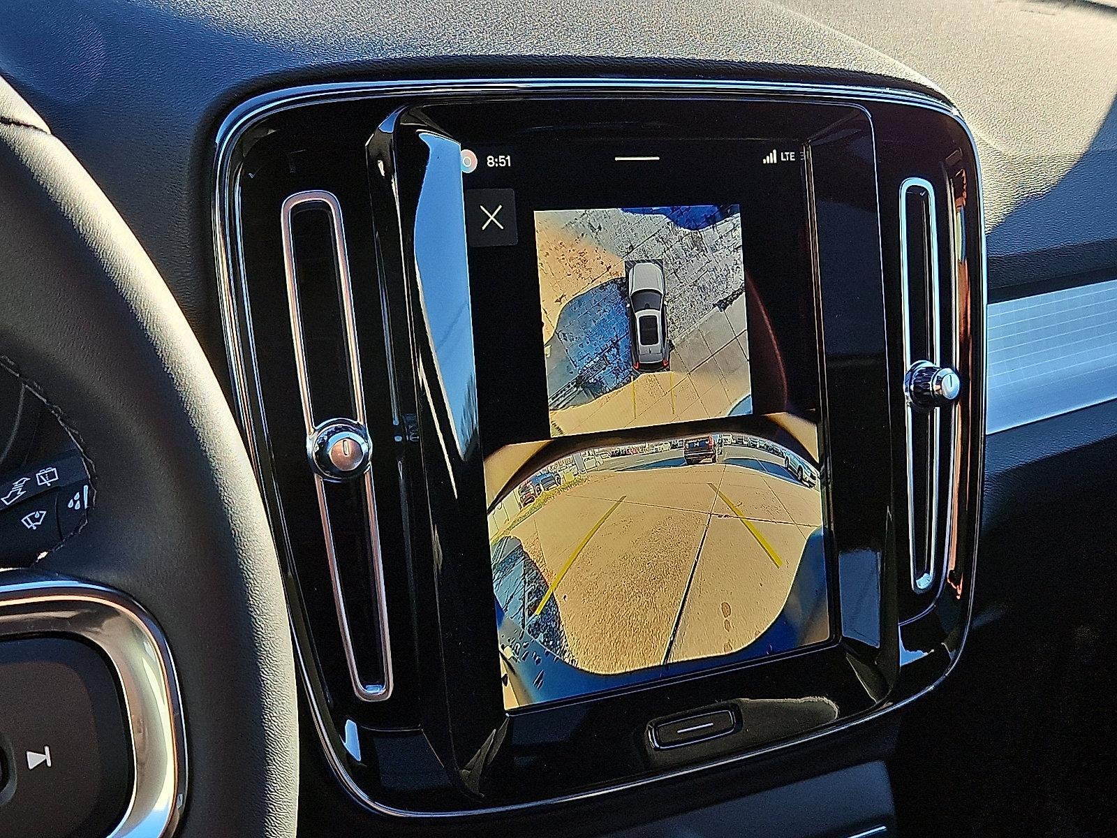 2026 Volvo XC40 B5 AWD Ultra Black Edition