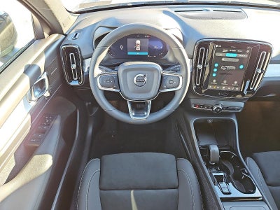 2026 Volvo XC40 B5 AWD Ultra Black Edition