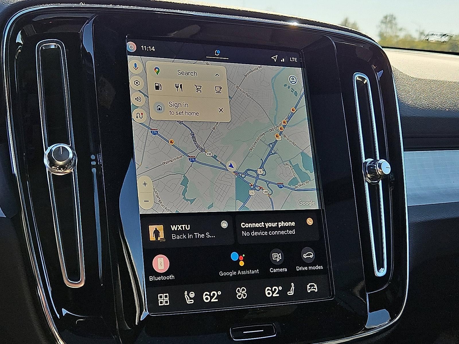 2026 Volvo XC40 B5 AWD Ultra Black Edition