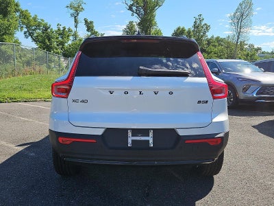 2026 Volvo XC40 B5 AWD Ultra Black Edition