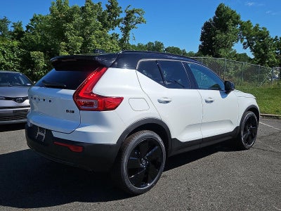 2026 Volvo XC40 B5 AWD Ultra Black Edition