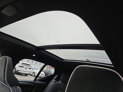 2026 Volvo XC40 B5 AWD Ultra Black Edition