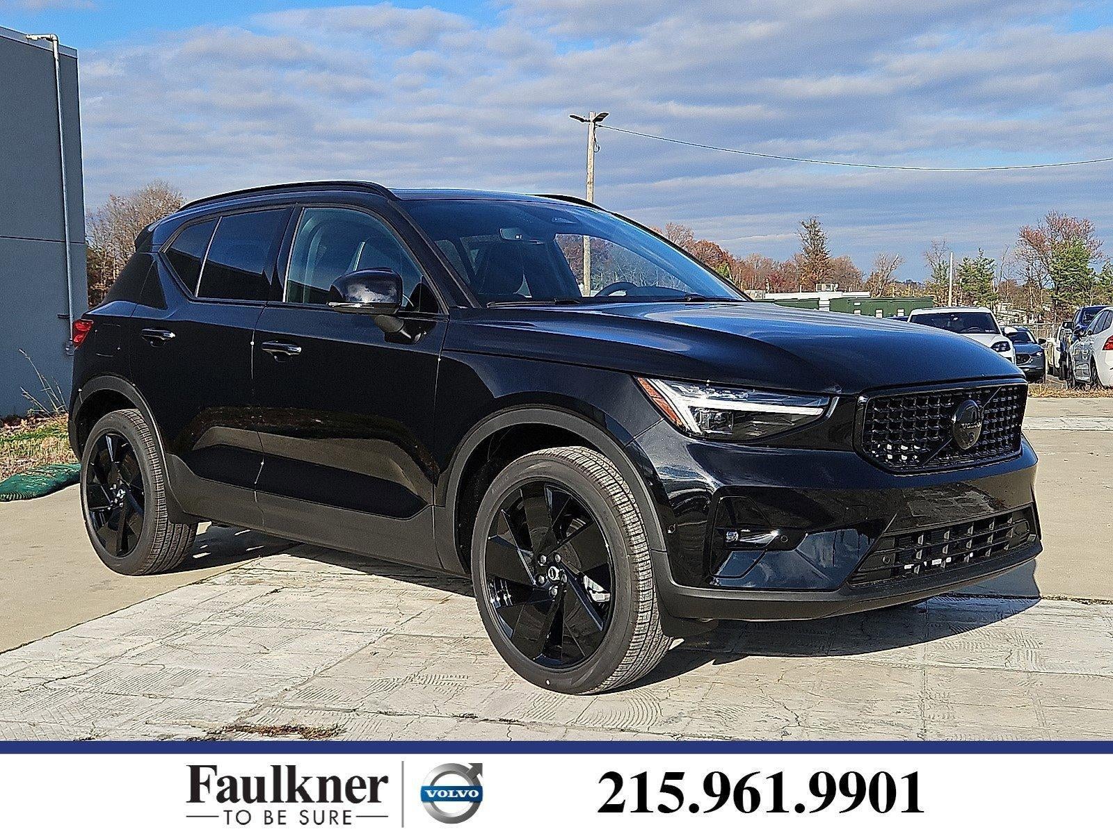 2026 Volvo XC40 B5 AWD Ultra Black Edition