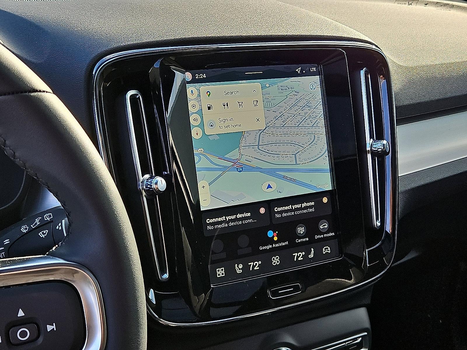 2026 Volvo XC40 B5 AWD Ultra Black Edition