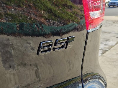 2026 Volvo XC40 B5 AWD Ultra Black Edition