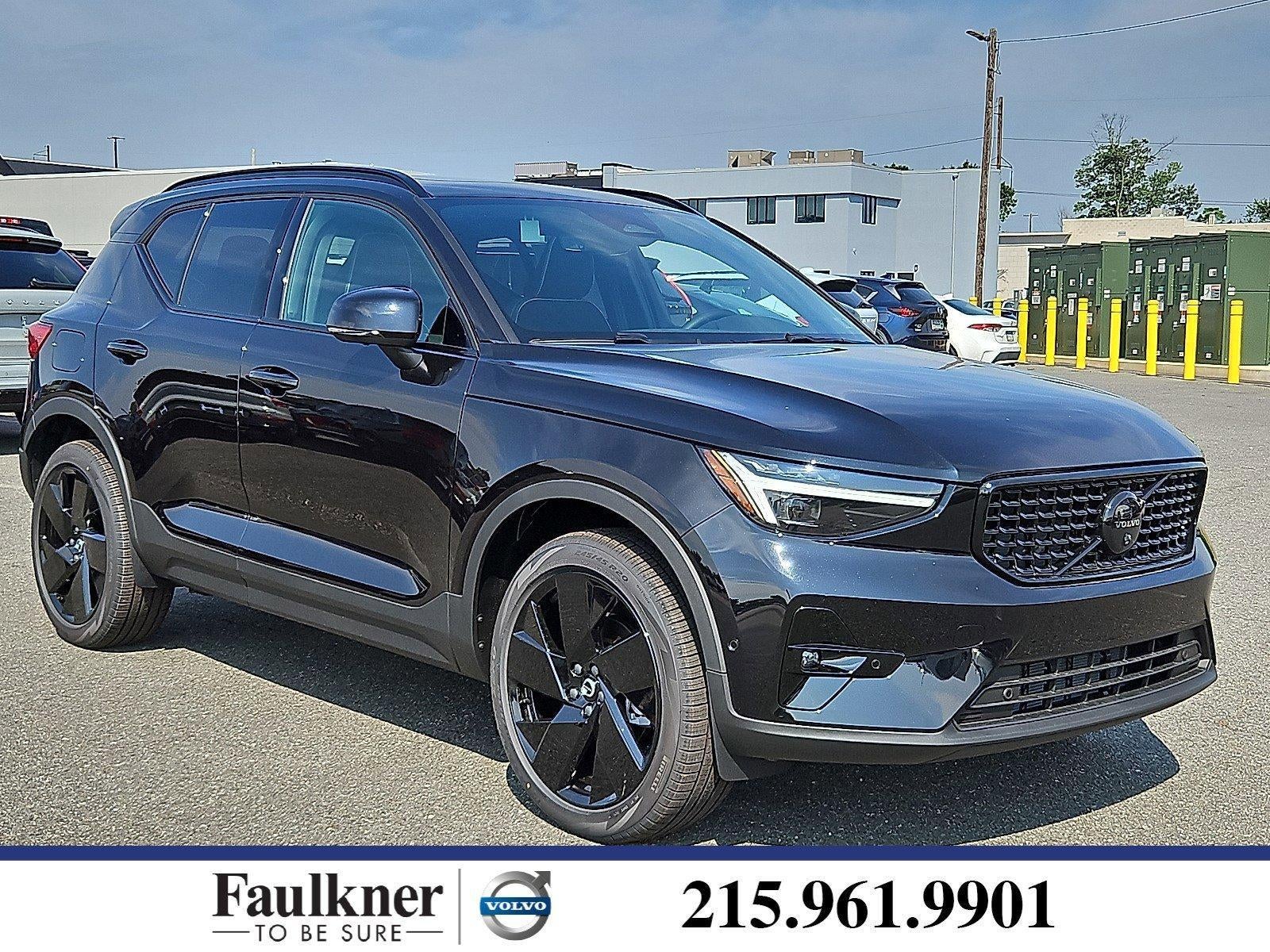 2026 Volvo XC40 B5 AWD Ultra Black Edition