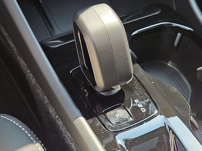 2026 Volvo XC40 B5 AWD Ultra Black Edition