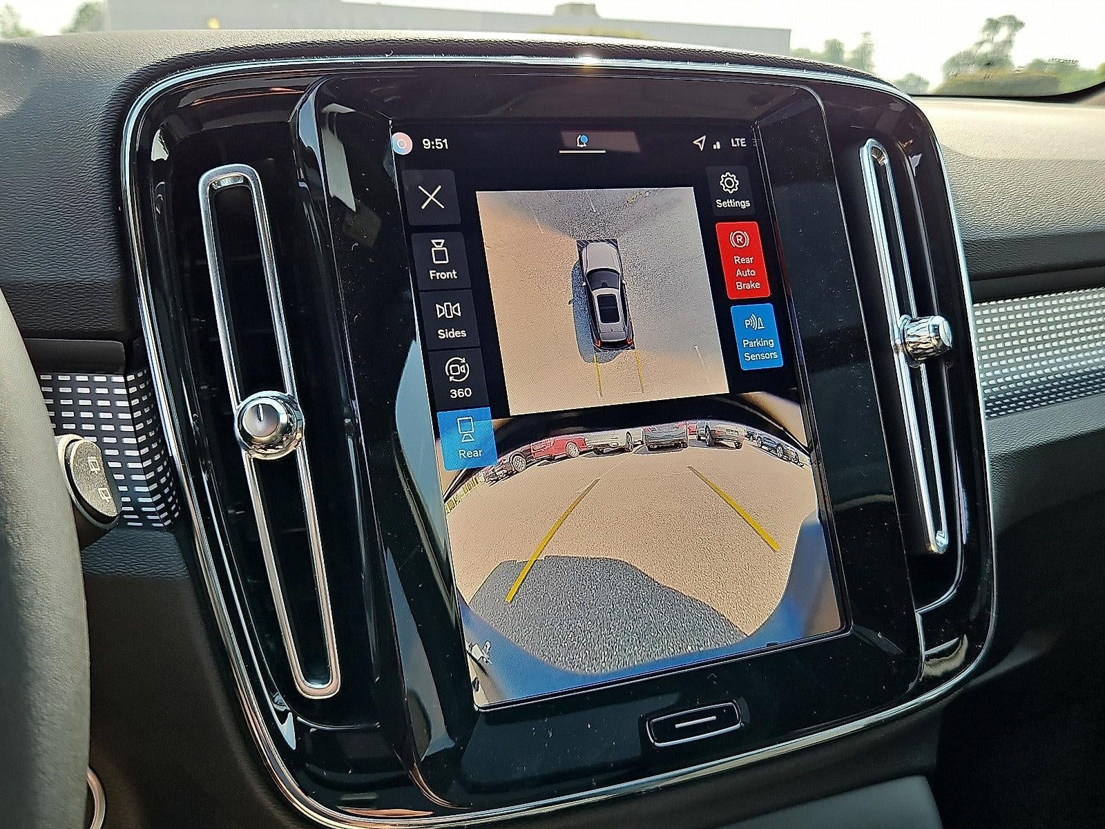 2026 Volvo XC40 B5 AWD Ultra Black Edition