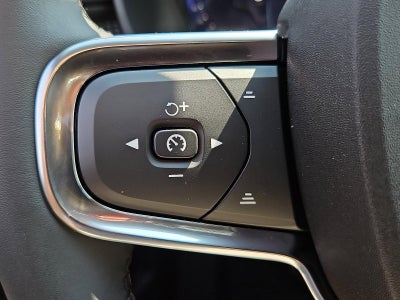 2026 Volvo XC40 B5 AWD Ultra Black Edition