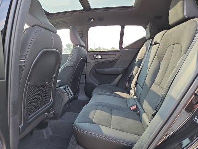 2026 Volvo XC40 B5 AWD Ultra Black Edition