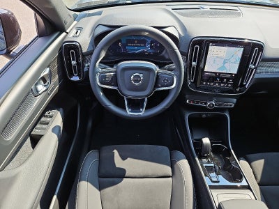 2026 Volvo XC40 B5 AWD Ultra Black Edition