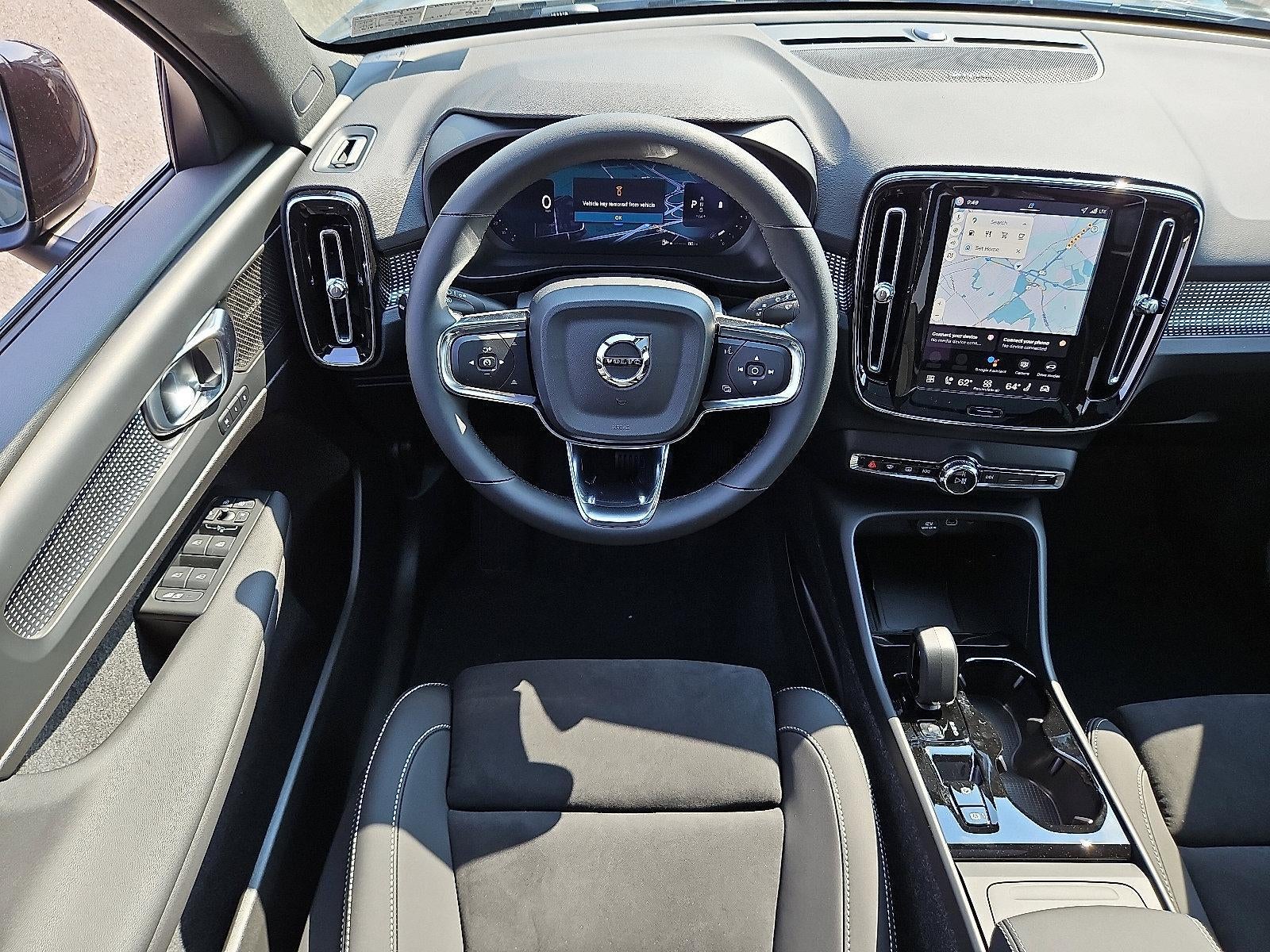 2026 Volvo XC40 B5 AWD Ultra Black Edition