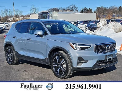 2023 Volvo XC40 B5 AWD Plus Bright Theme