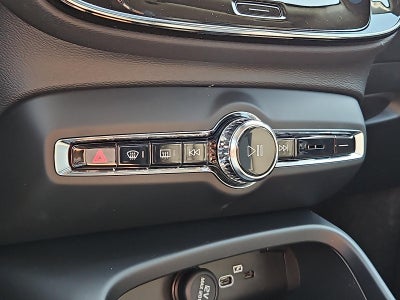 2026 Volvo XC40 B5 AWD Core