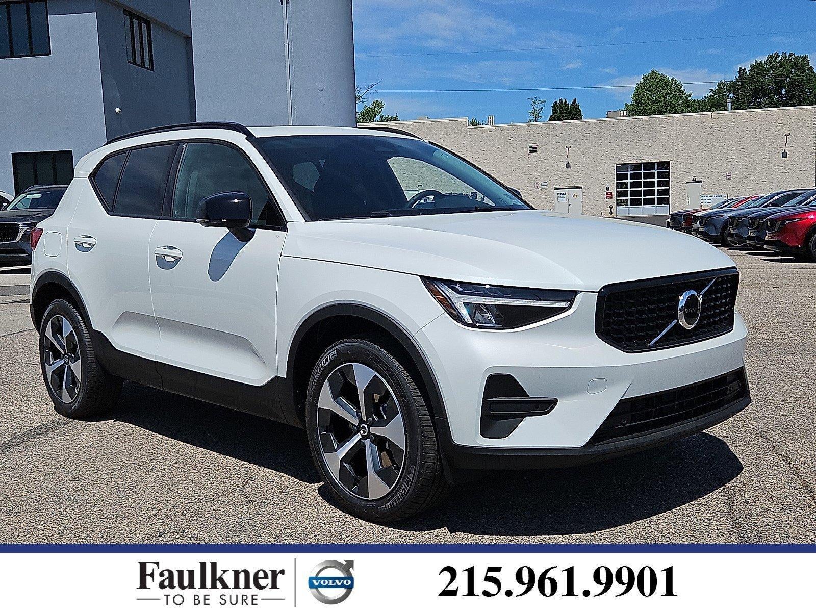 2026 Volvo XC40 B5 AWD Core