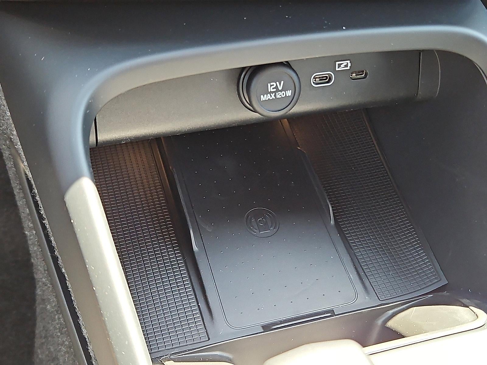 2026 Volvo XC40 B5 AWD Core