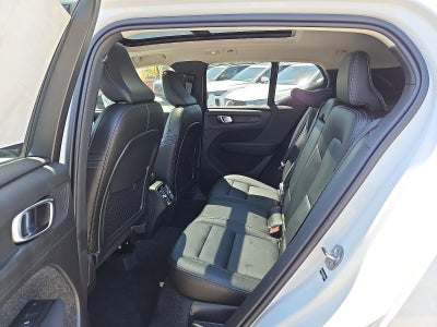 2026 Volvo XC40 B5 AWD Core