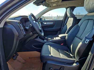 2026 Volvo XC40 B5 AWD Core