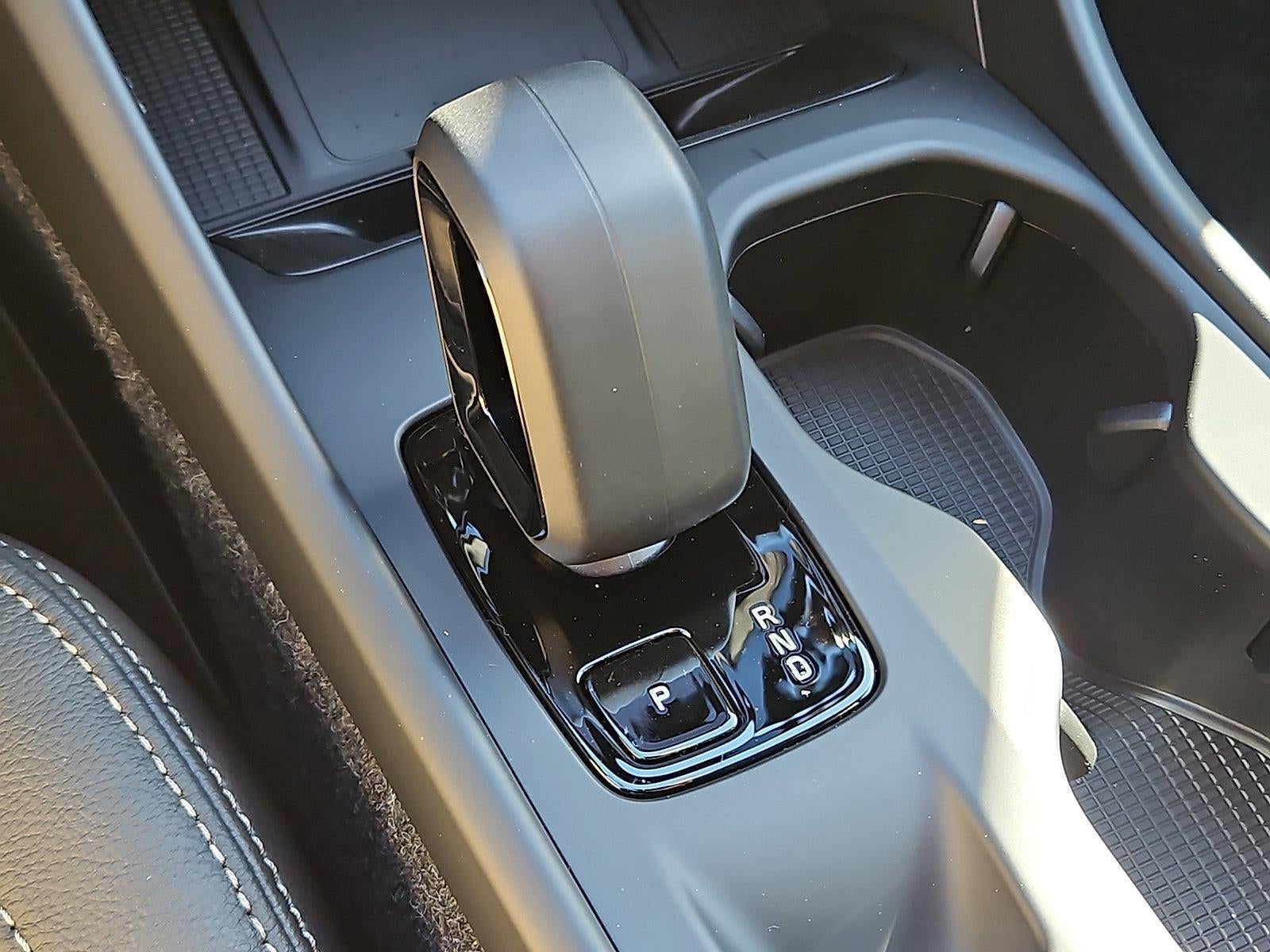 2026 Volvo XC40 B5 AWD Core