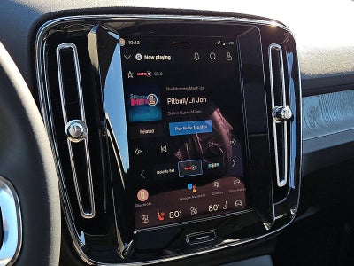 2026 Volvo XC40 B5 AWD Core