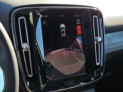 2026 Volvo XC40 B5 AWD Core