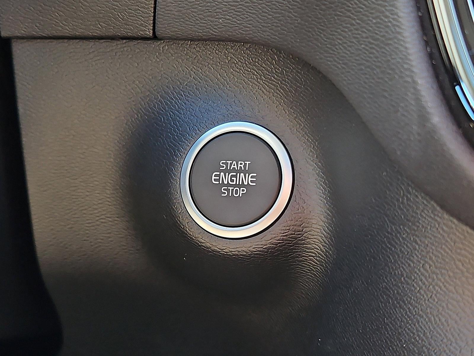 2026 Volvo XC40 B5 AWD Core