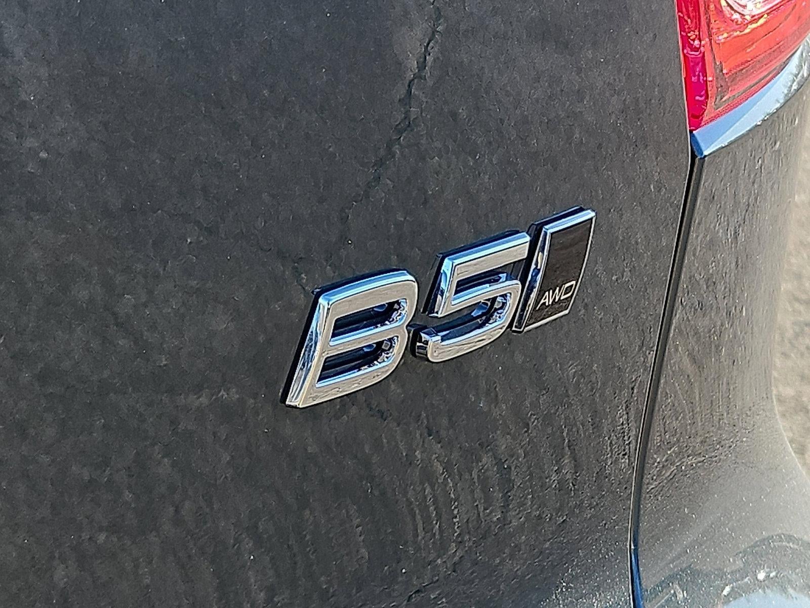 2026 Volvo XC40 B5 AWD Core