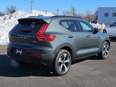 2026 Volvo XC40 B5 AWD Core