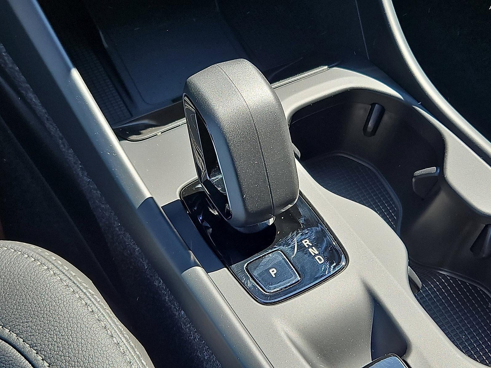 2026 Volvo XC40 B5 AWD Core