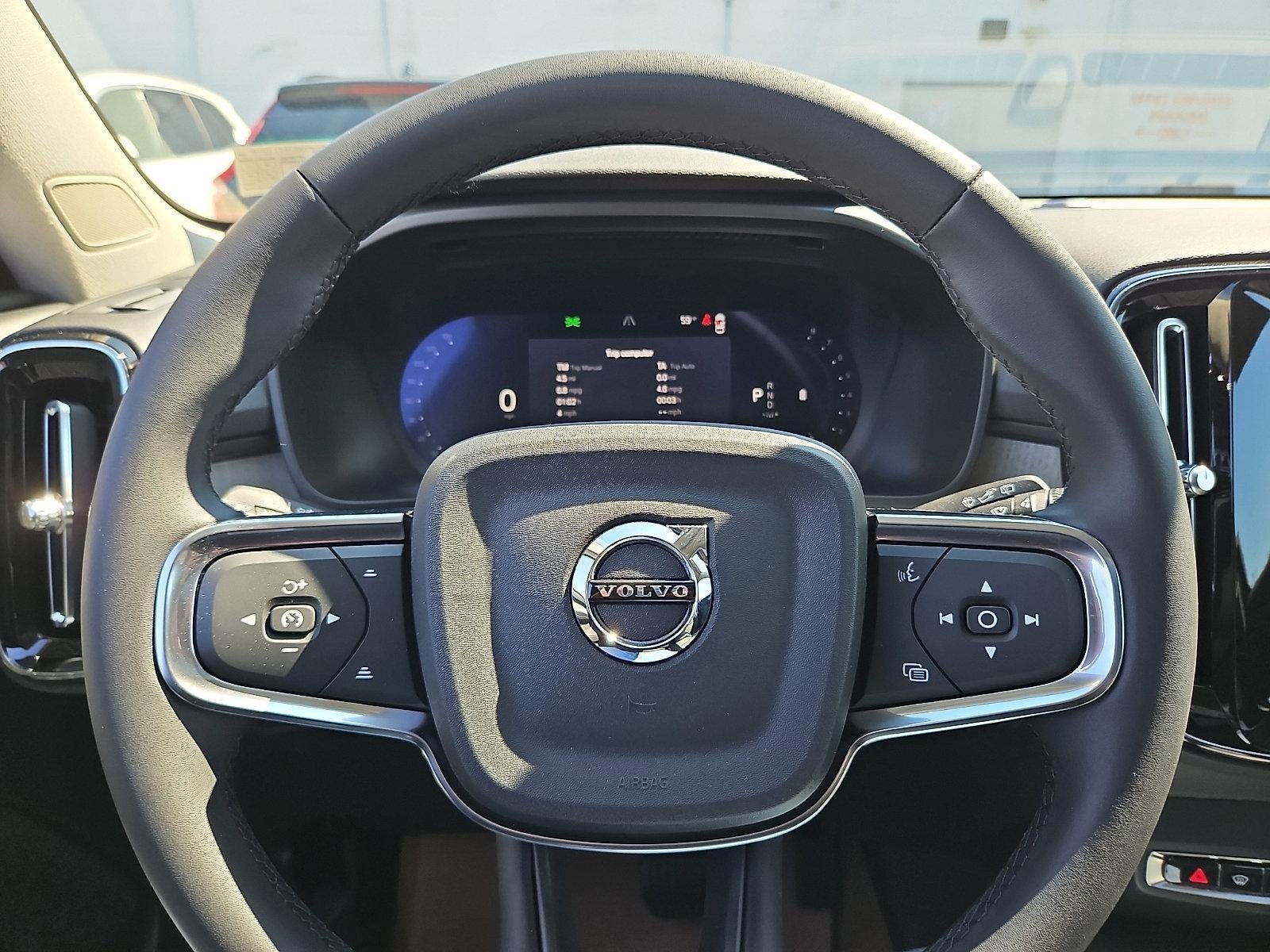 2026 Volvo XC40 B5 AWD Core