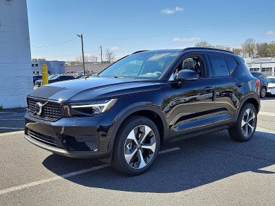2026 Volvo XC40 B5 AWD Core
