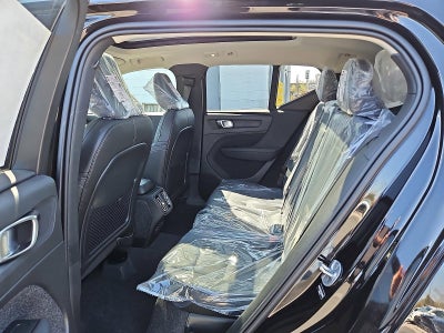 2026 Volvo XC40 B5 AWD Core